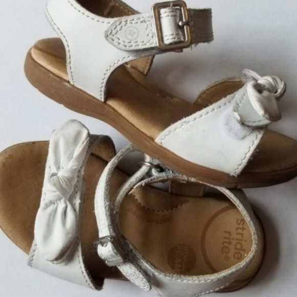 ❗Stride Rite Girls Whitney Sandals 7❗ - Picture 1 of 2